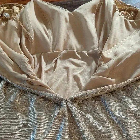 Rene by Rene Ruiz 3/4 Sleeve Draped Cocktail Dress in Champagne Metallic - Picture 11 of 11